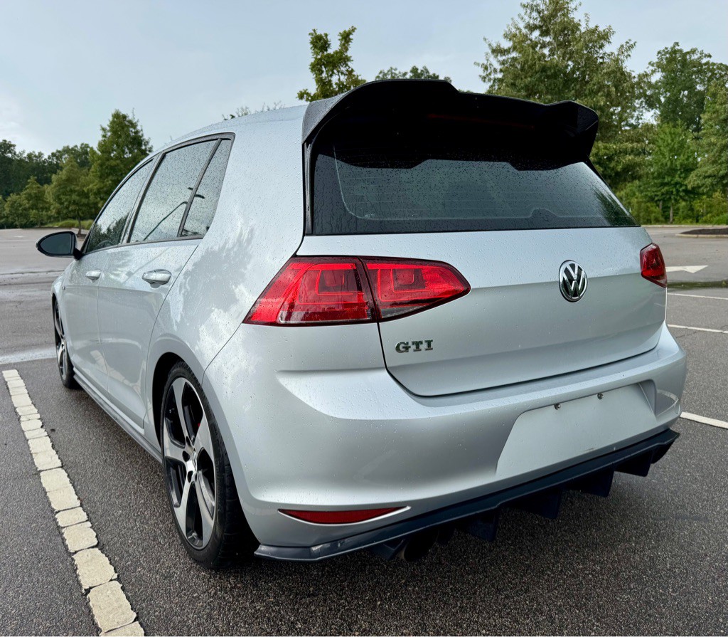 2016 Volkswagen GTI Image 7
