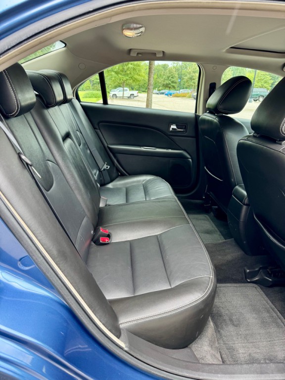 2010 Ford Fusion Image 19