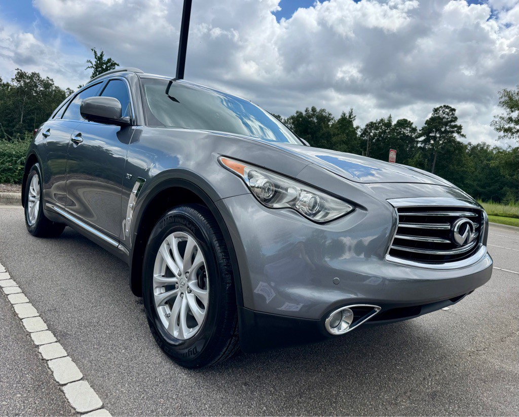 2016 INFINITI QX70 Image 3