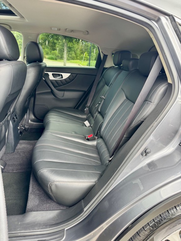 2016 INFINITI QX70 Image 14