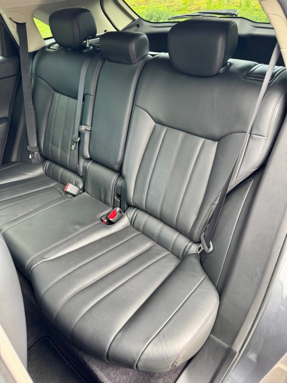 2016 INFINITI QX70 Image 15