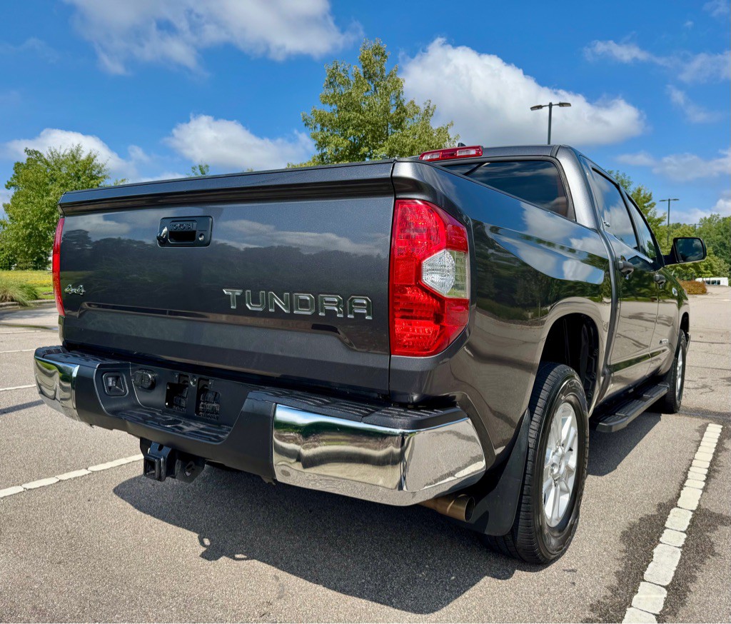 2020 Toyota Tundra Image 5