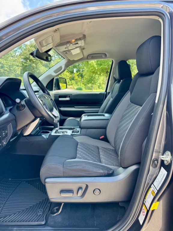 2020 Toyota Tundra Image 10