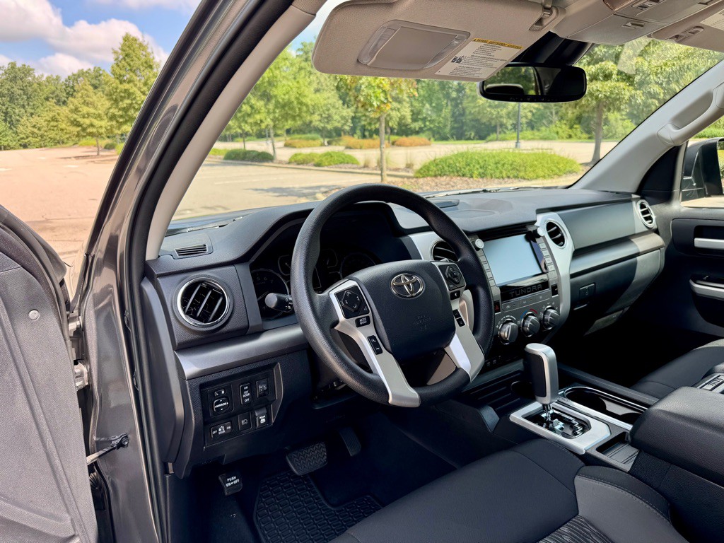 2020 Toyota Tundra Image 12