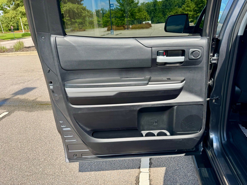 2020 Toyota Tundra Image 17