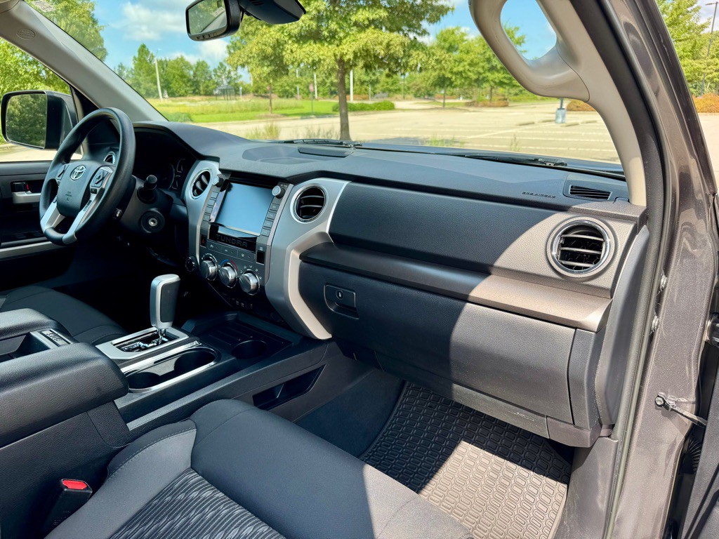 2020 Toyota Tundra Image 28