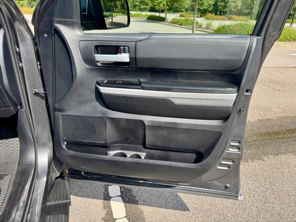 2020 Toyota Tundra Image 29