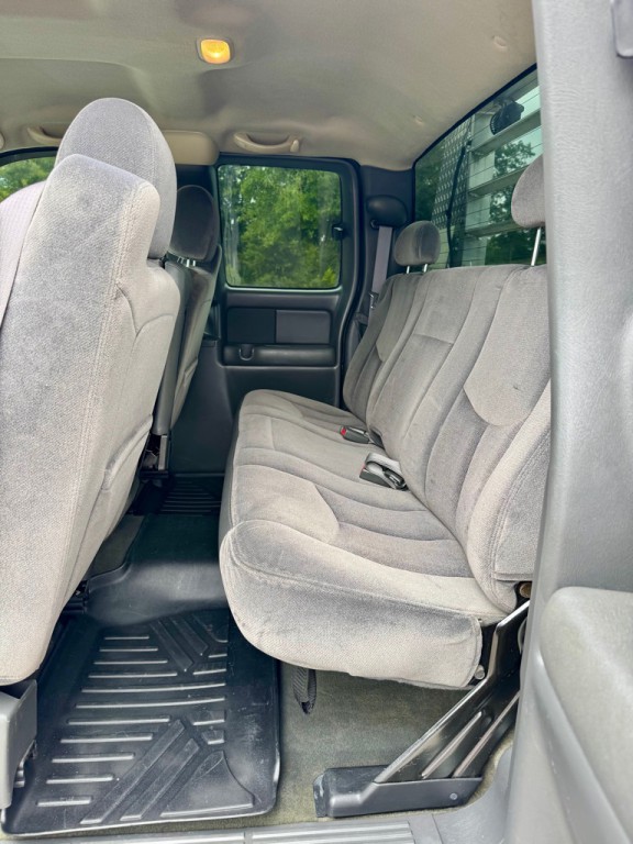 2004 GMC Sierra Image 14