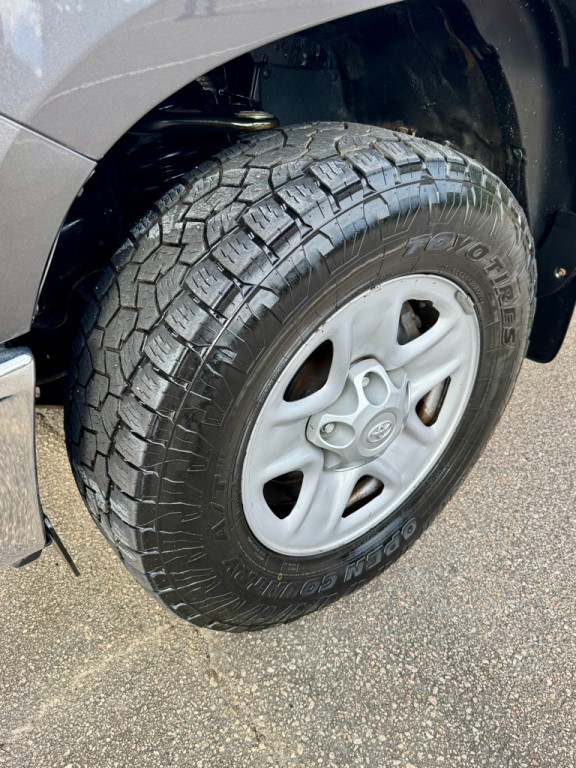 2016 Toyota Tundra Image 9