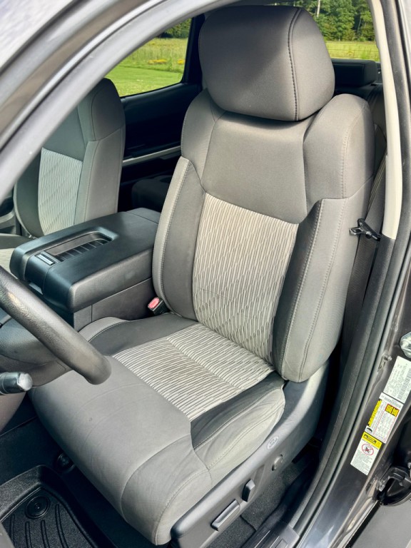 2016 Toyota Tundra Image 11