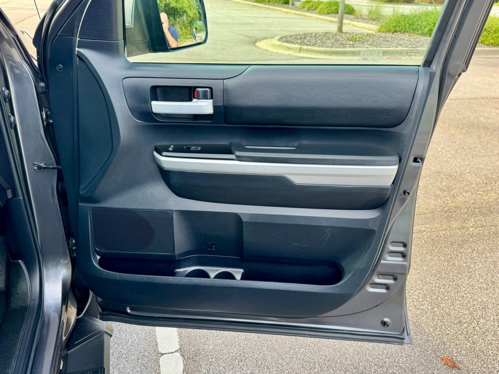 2016 Toyota Tundra Image 29