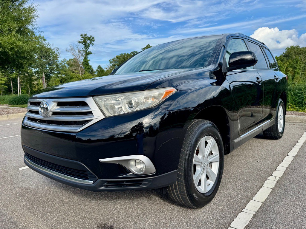 2013 Toyota Highlander Image 1