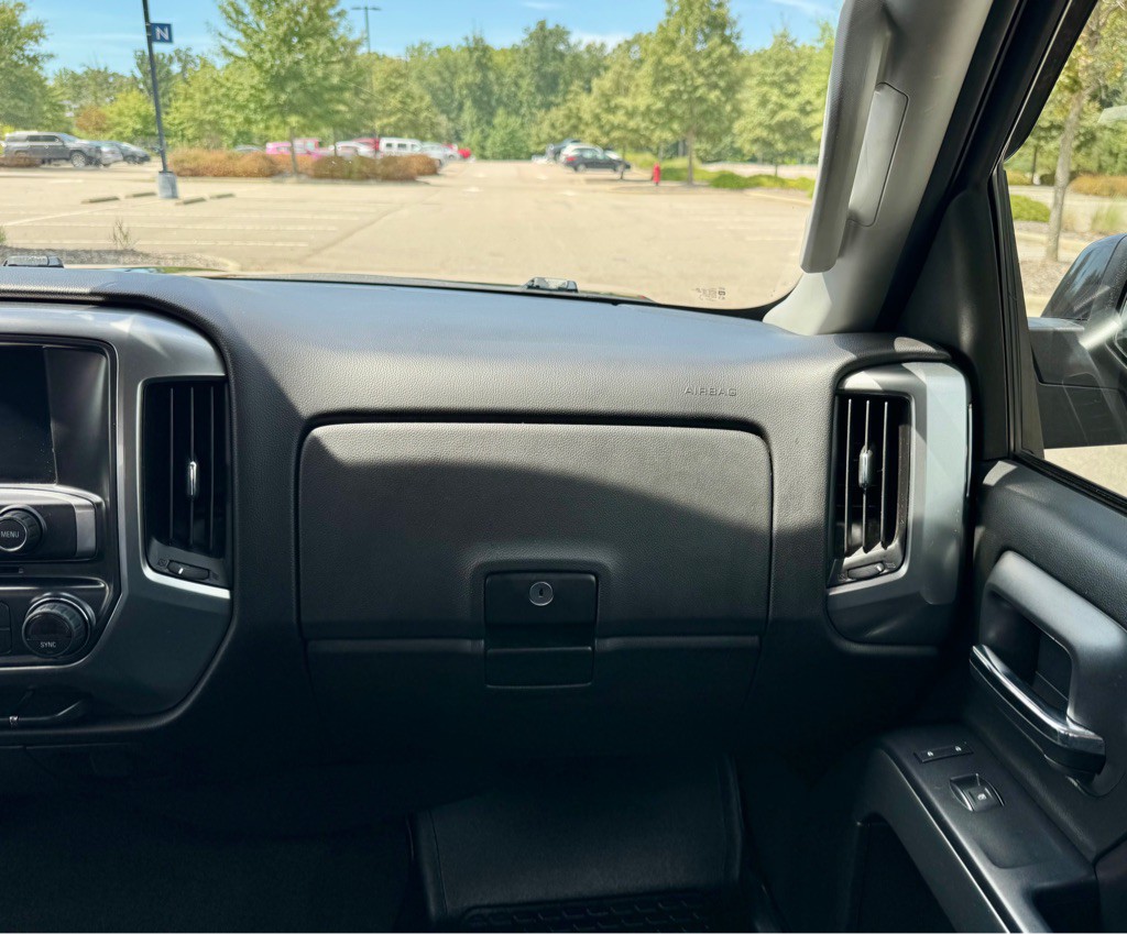 2015 Chevrolet Silverado 1500 Image 17