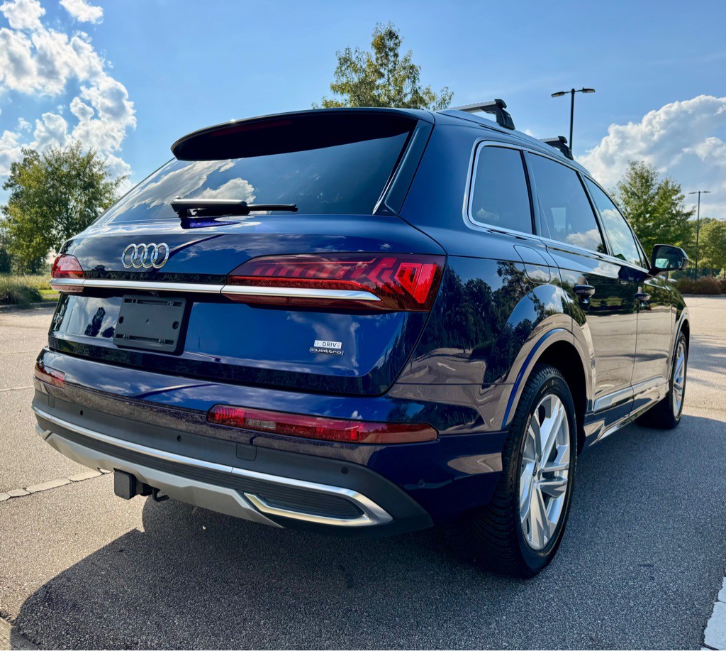 2022 Audi Q7 Image 5