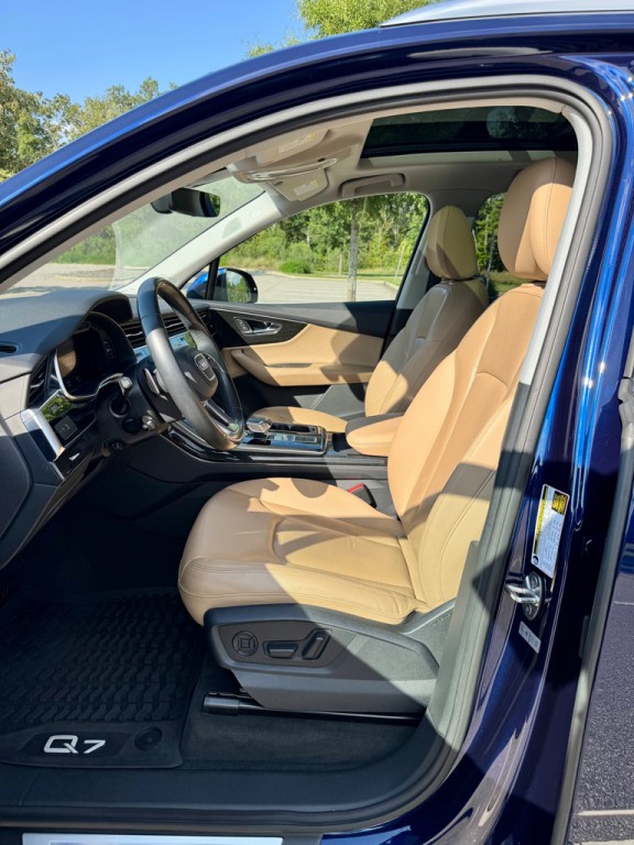 2022 Audi Q7 Image 10