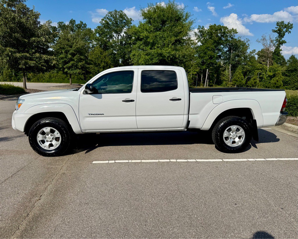 2013 Toyota Tacoma Image 8