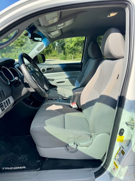 2013 Toyota Tacoma Image 10