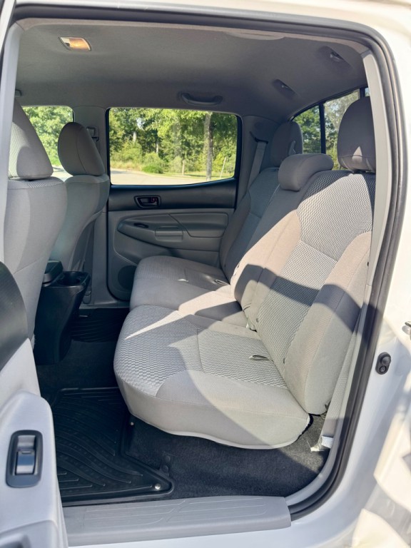 2013 Toyota Tacoma Image 14