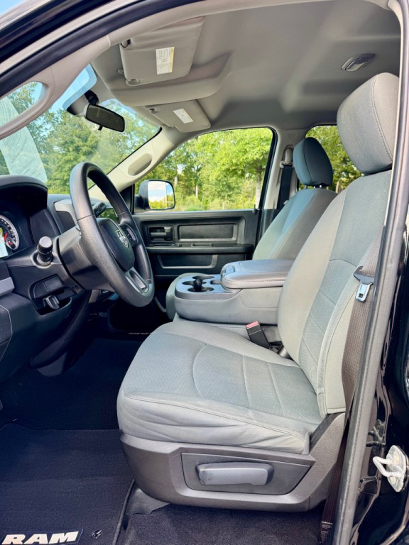 2014 RAM 1500 Image 9