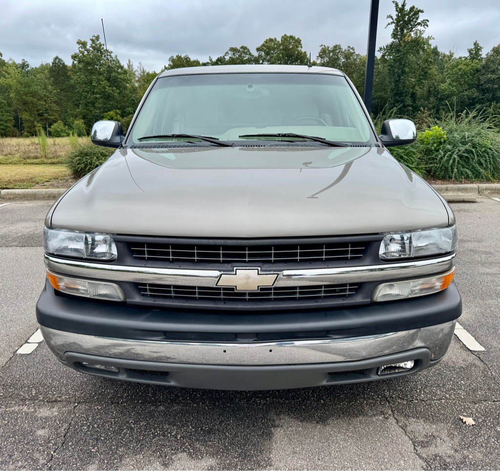 2002 Chevrolet Silverado 1500 Image 2