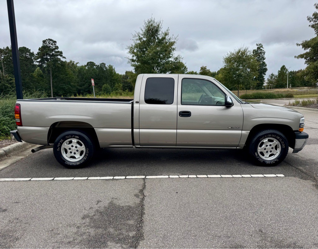 2002 Chevrolet Silverado 1500 Image 4