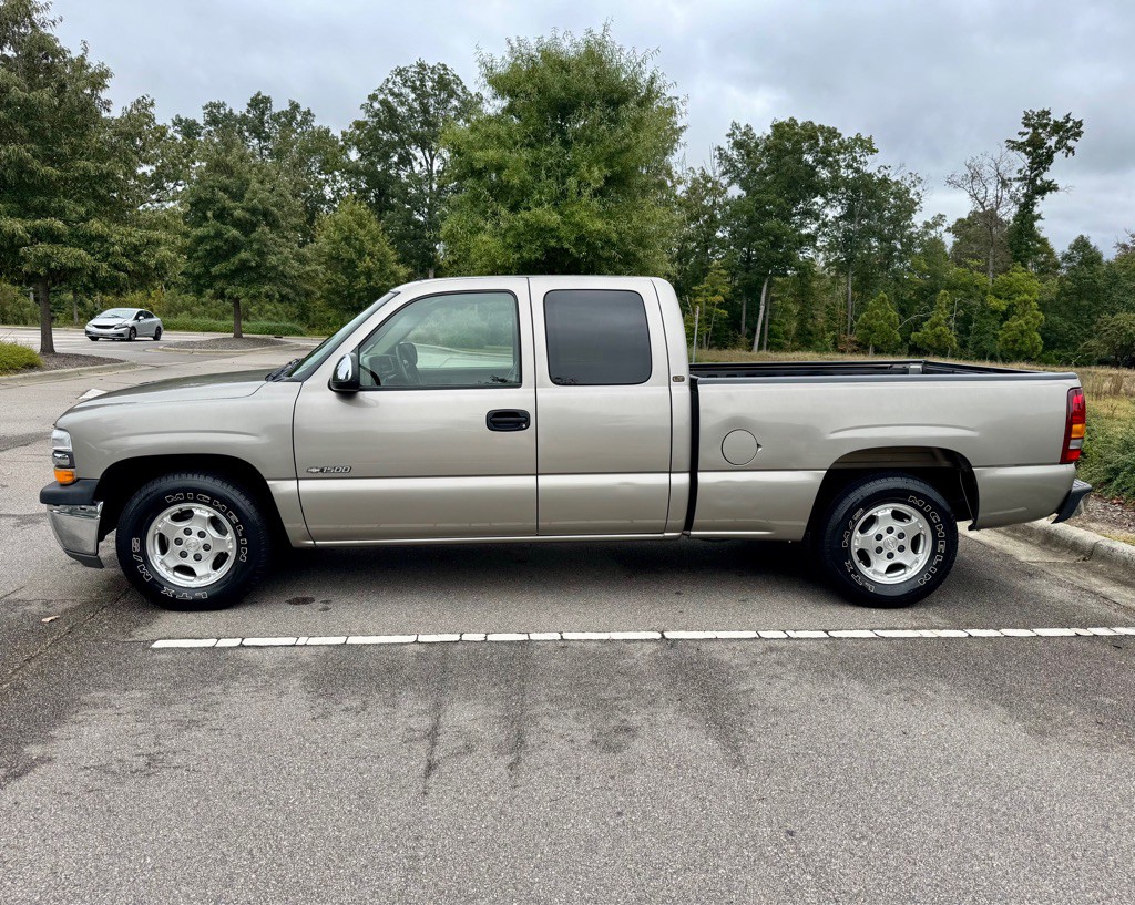 2002 Chevrolet Silverado 1500 Image 8