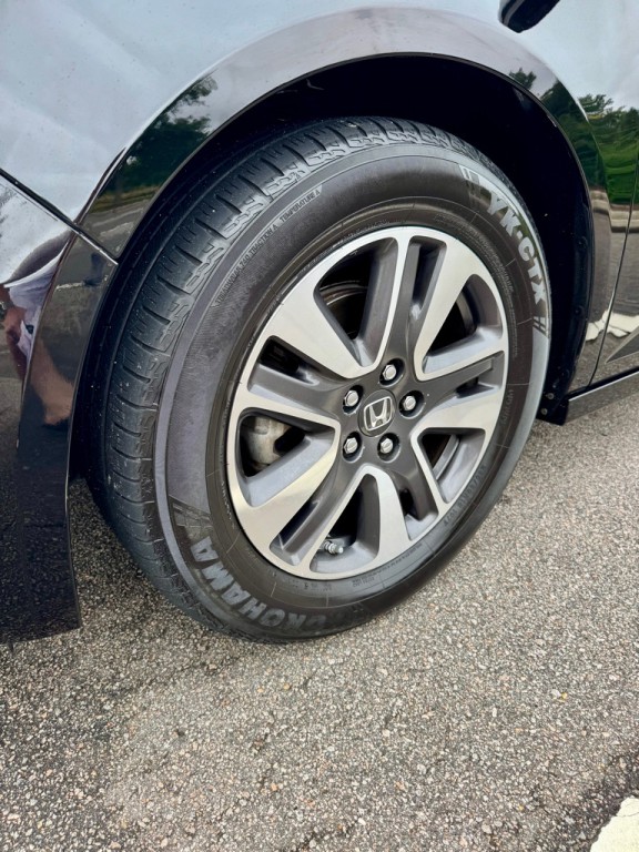 2015 Honda Odyssey Image 9