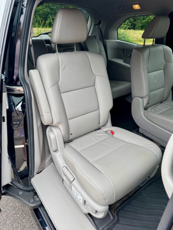 2015 Honda Odyssey Image 22