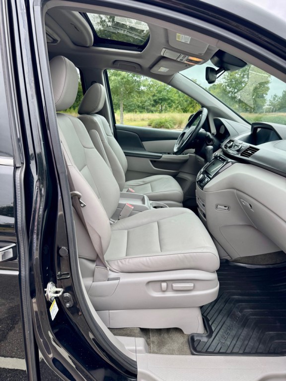 2015 Honda Odyssey Image 23