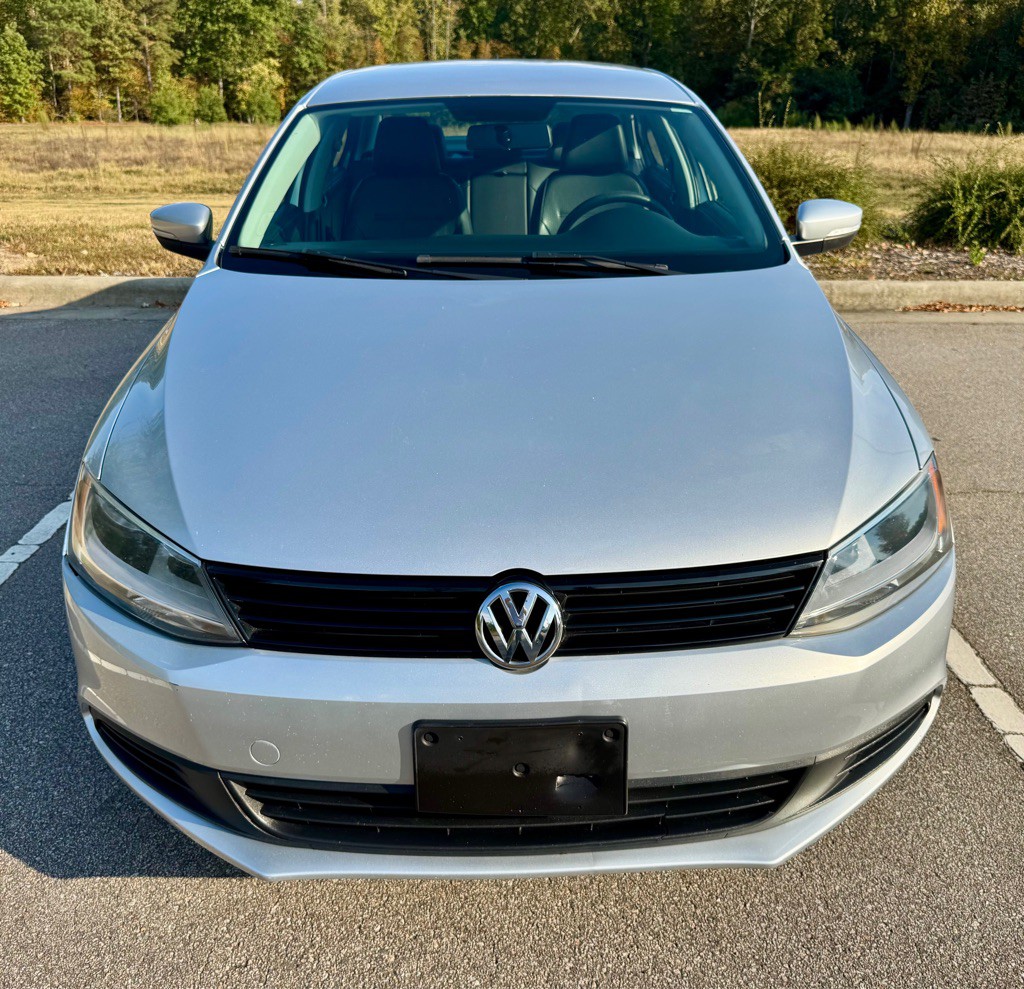 2014 Volkswagen Jetta Image 2