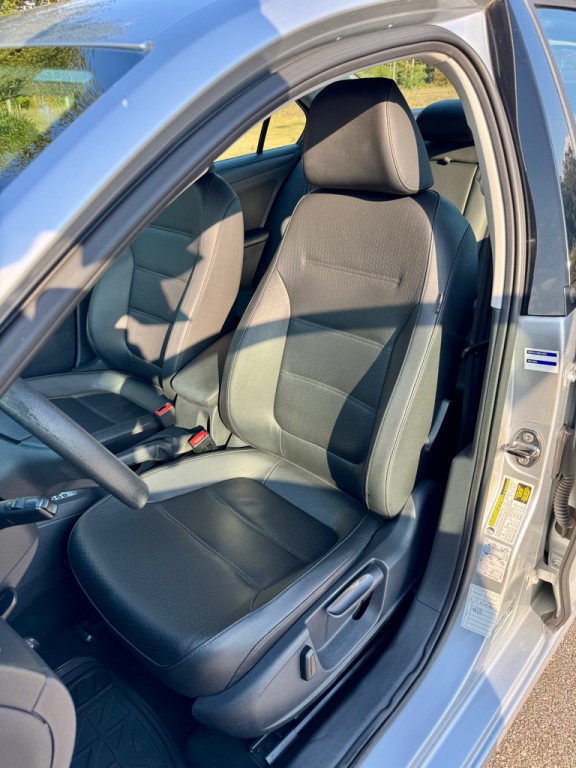 2014 Volkswagen Jetta Image 10