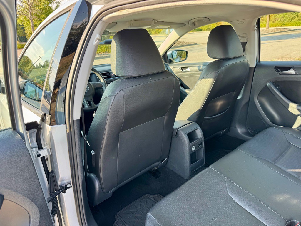 2014 Volkswagen Jetta Image 15