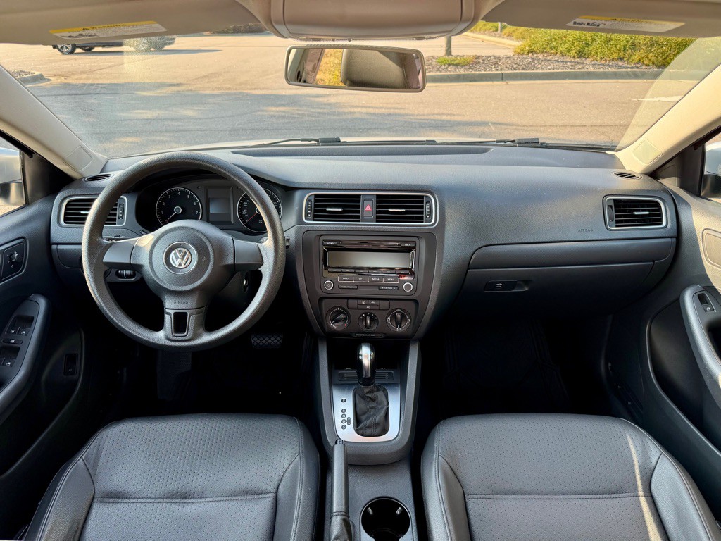 2014 Volkswagen Jetta Image 17