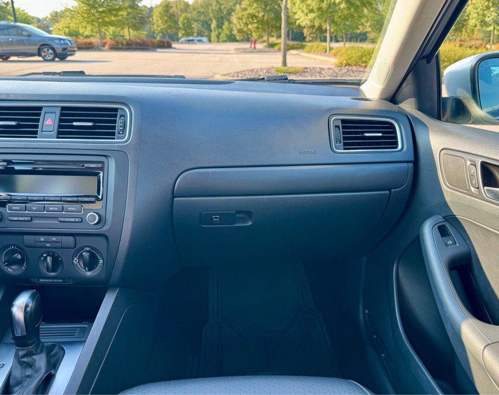 2014 Volkswagen Jetta Image 22