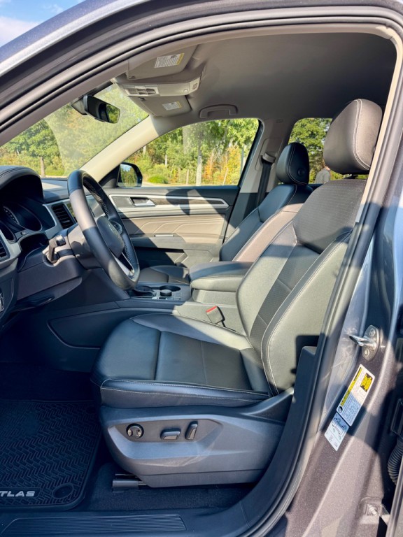 2021 Volkswagen Atlas Image 9