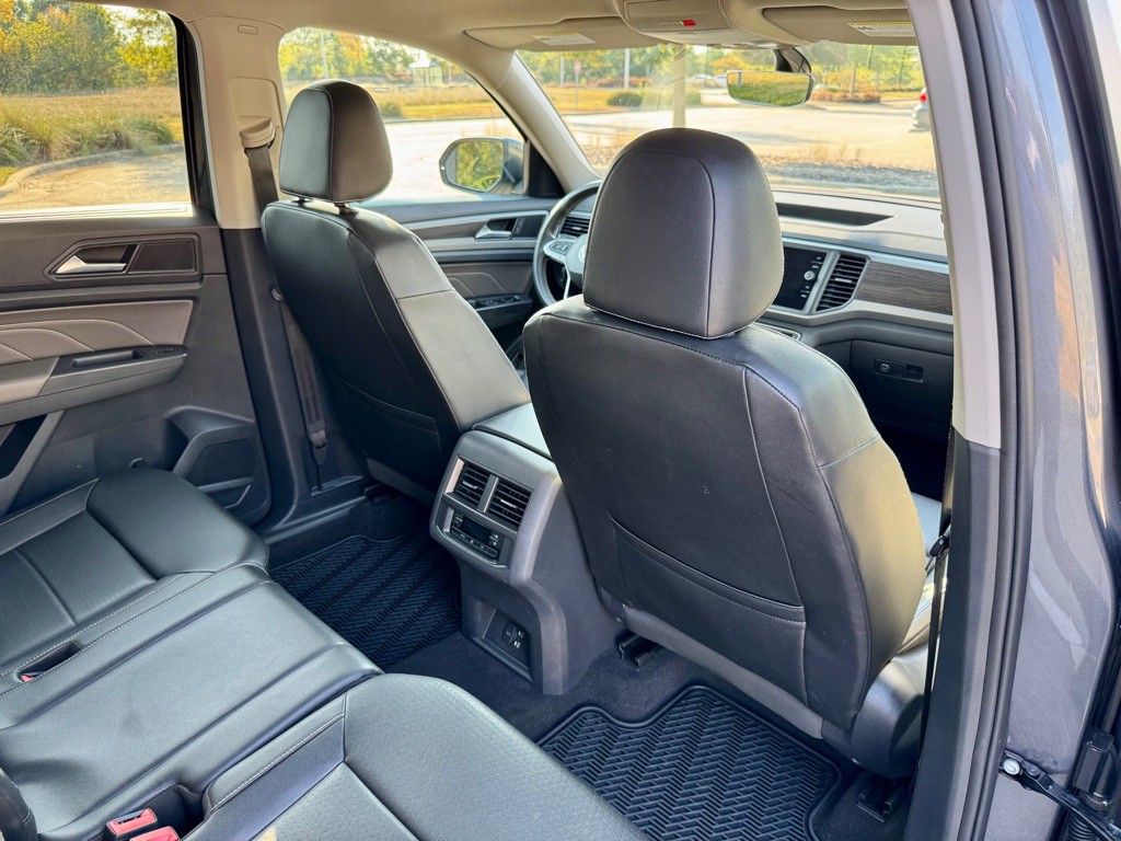 2021 Volkswagen Atlas Image 24