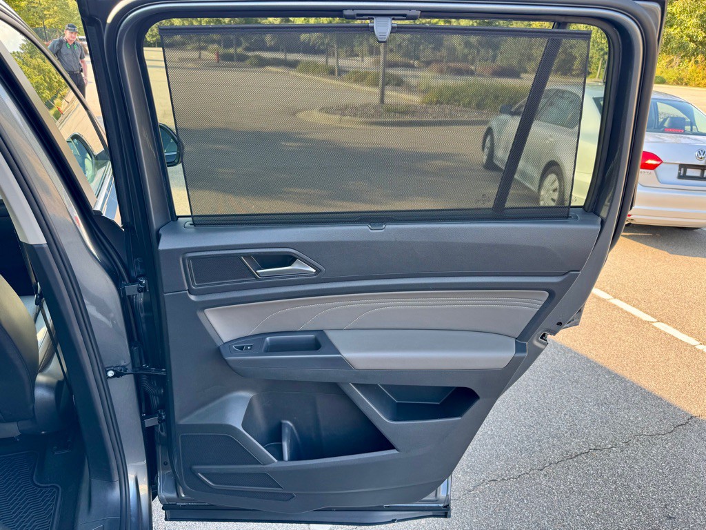 2021 Volkswagen Atlas Image 25
