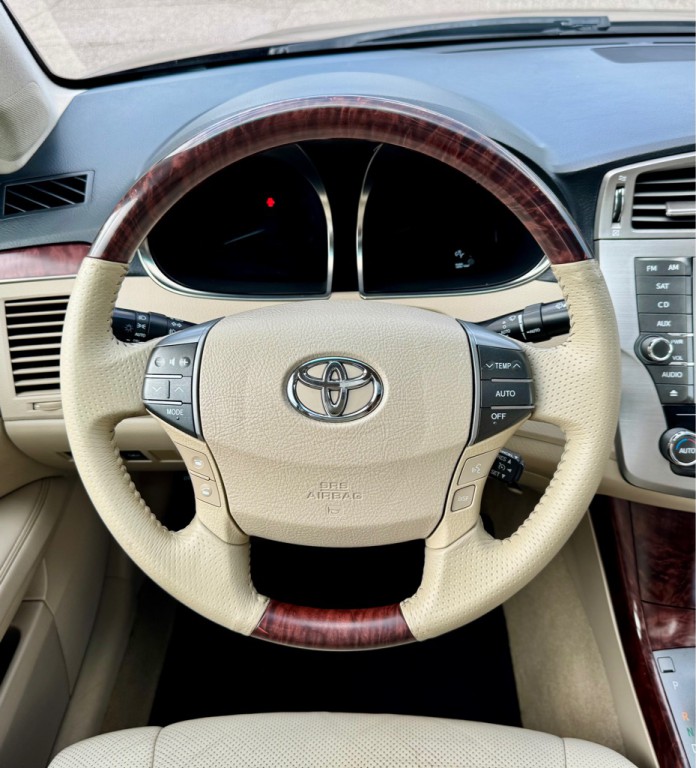 2011 Toyota Avalon Image 18