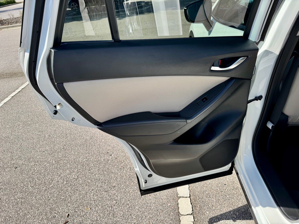 2016 Mazda CX-5 Image 17