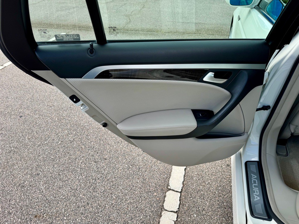 2008 Acura TL Image 17