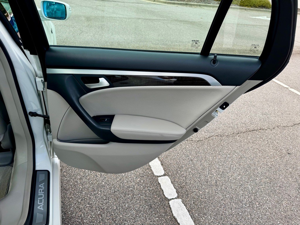 2008 Acura TL Image 25
