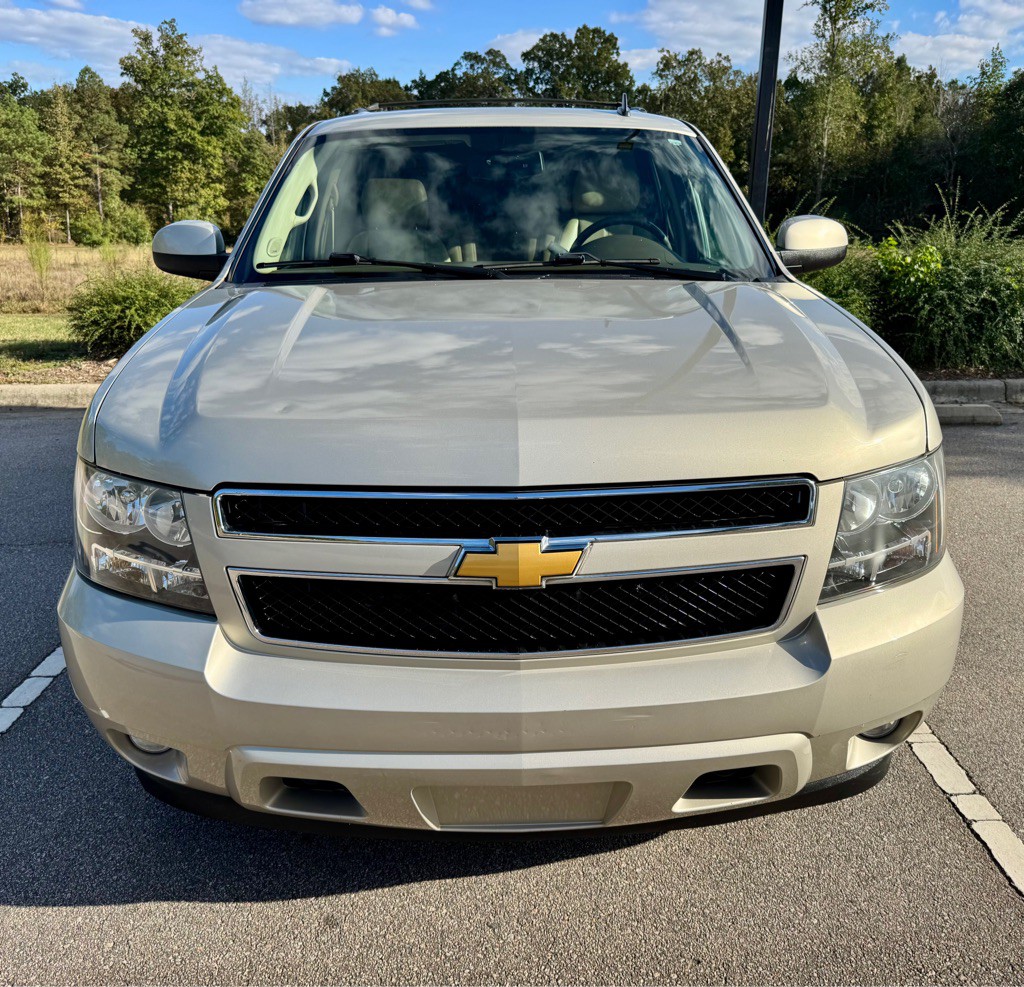 2014 Chevrolet Tahoe Image 2