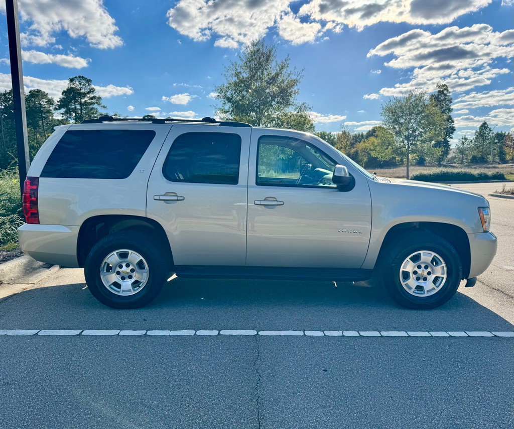 2014 Chevrolet Tahoe Image 4