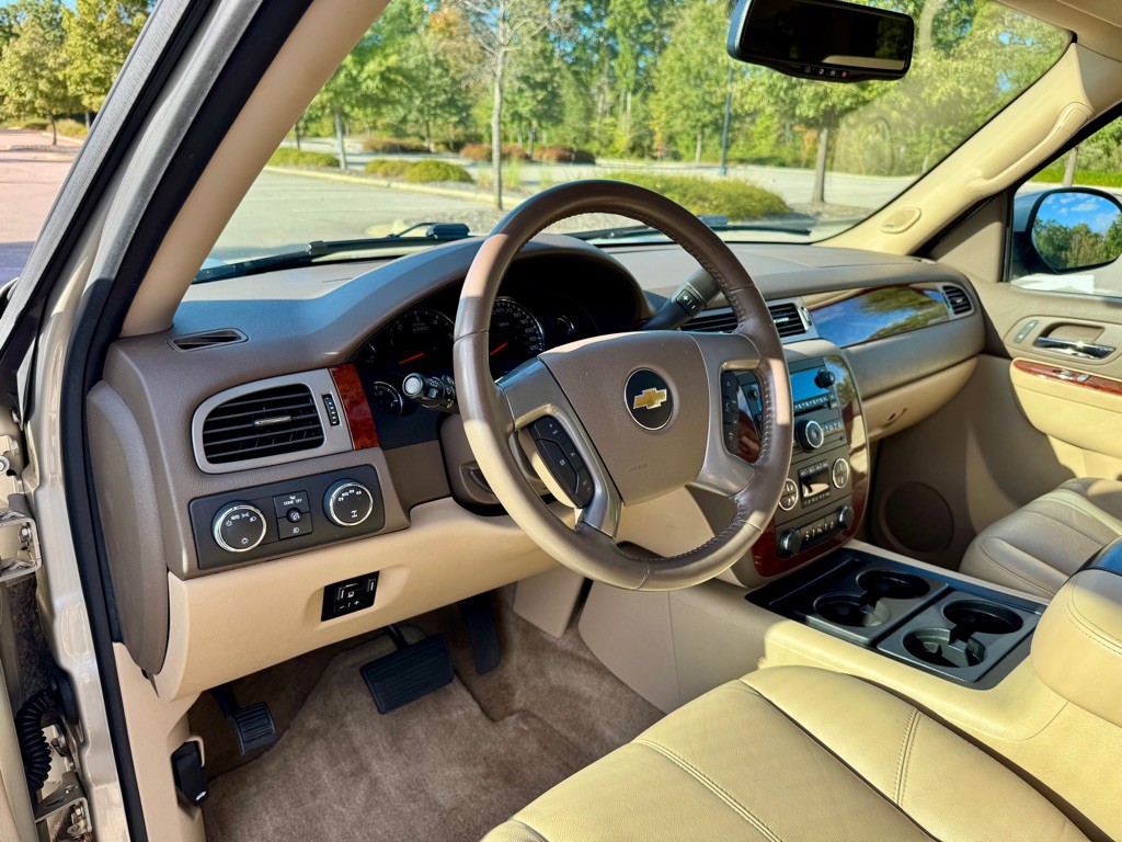 2014 Chevrolet Tahoe Image 12