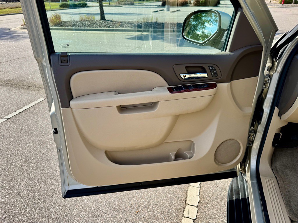2014 Chevrolet Tahoe Image 13