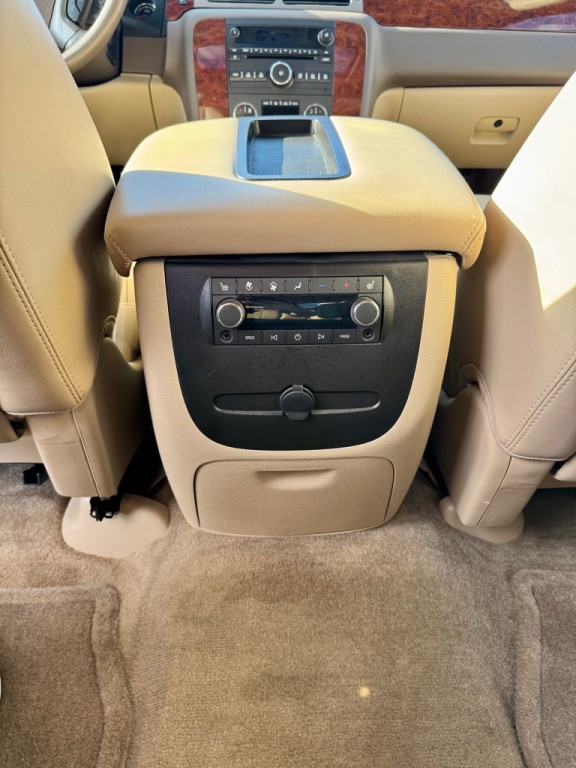 2014 Chevrolet Tahoe Image 19