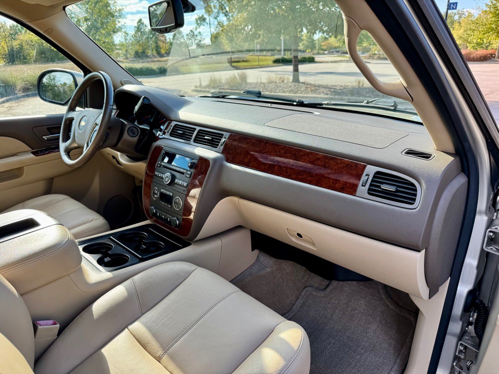 2014 Chevrolet Tahoe Image 30