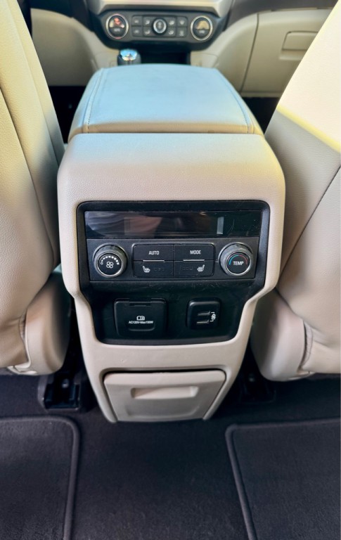 2017 GMC Acadia Image 19