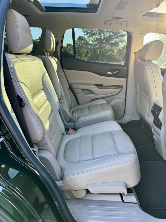 2017 GMC Acadia Image 24
