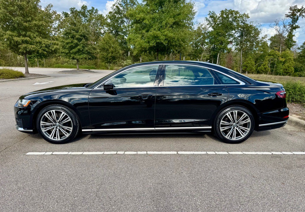 2020 Audi A8 Image 8